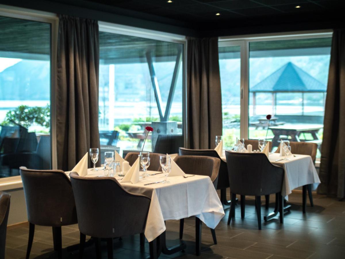 Bremanger Fjord Hotell Svelgen Zewnętrze zdjęcie