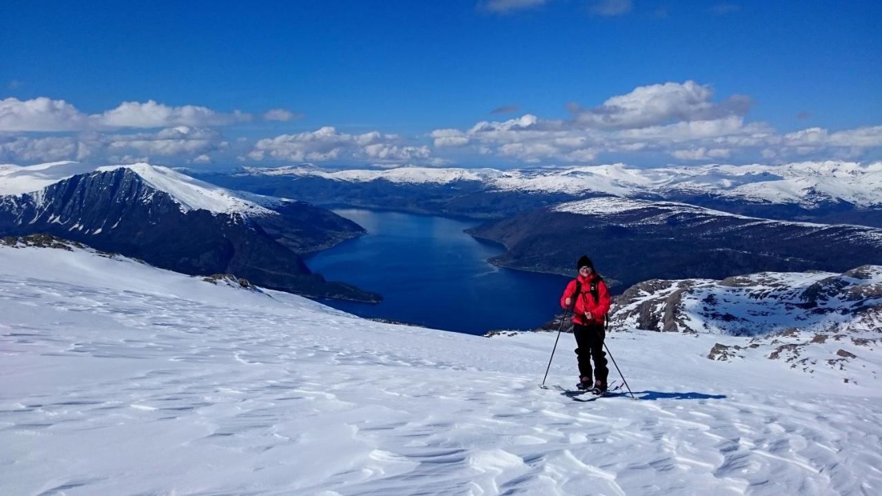 Bremanger Fjord Hotell Svelgen Zewnętrze zdjęcie