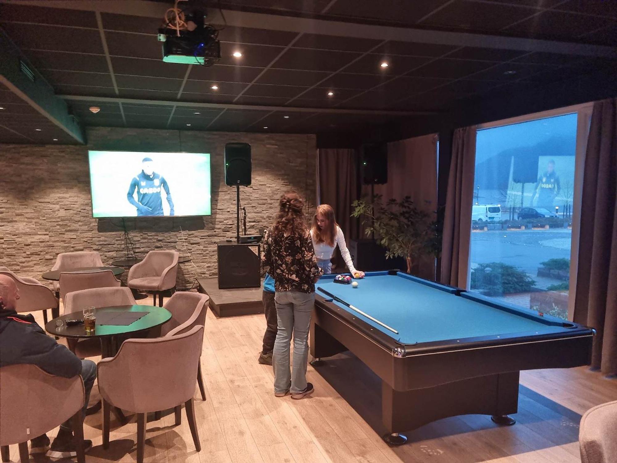 Bremanger Fjord Hotell Svelgen Zewnętrze zdjęcie