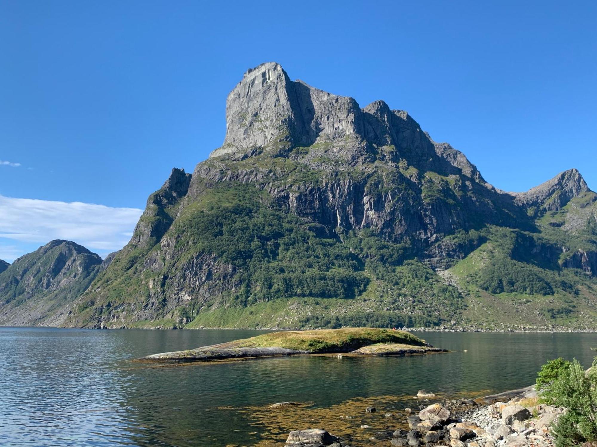 Bremanger Fjord Hotell Svelgen Zewnętrze zdjęcie