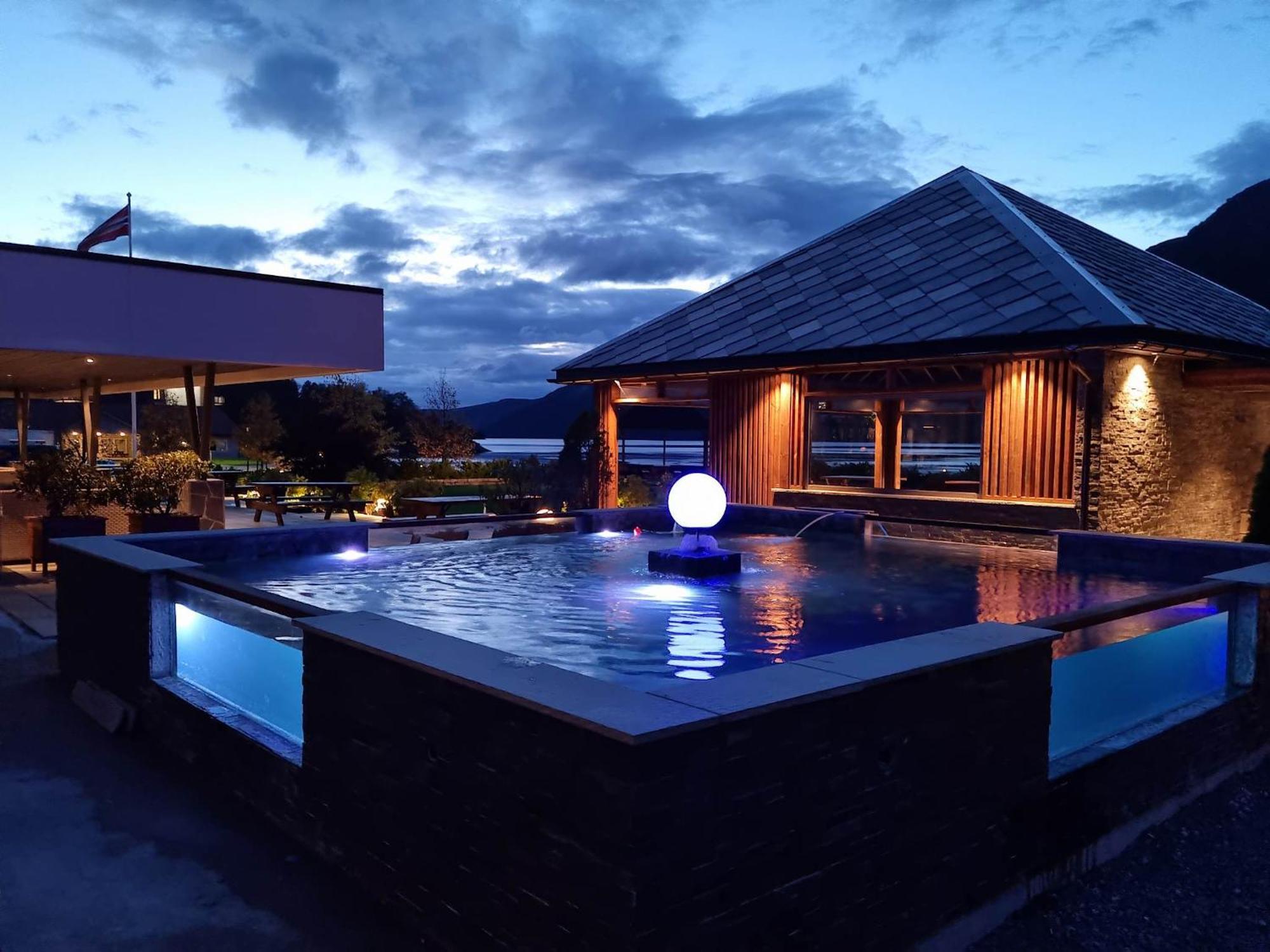 Bremanger Fjord Hotell Svelgen Zewnętrze zdjęcie